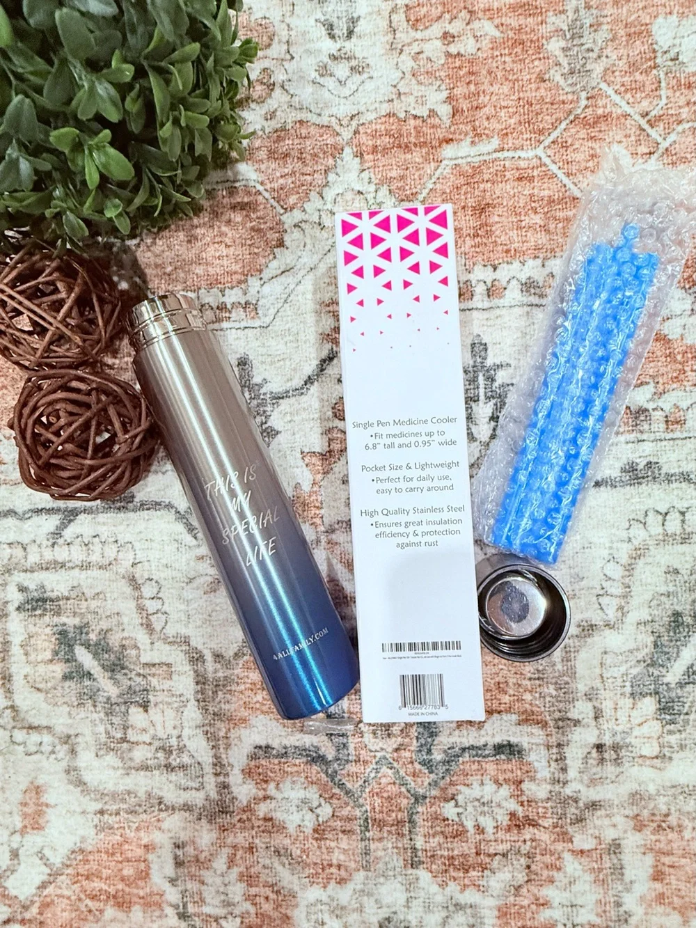 Gradient Blue Stainless Steel Travel Bottle - Insulated Pen Medicine Cooler